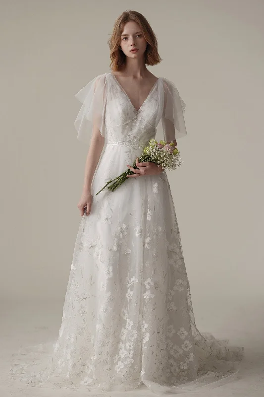 A-Line Sweep-Brush Train Lace Tulle Wedding Dress CW3085 Floral Wedding Gown