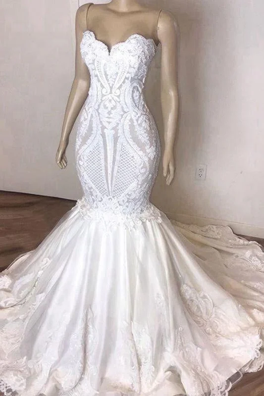 Bridelily Amazing Strapless Appliques Mermaid Wedding Dress Wedding Dress Style