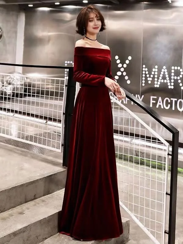 Burgundy Classic Evening Dresses Velvet Long Sleeve Off Shoulder Prom Dresses Maxi Skirt Style